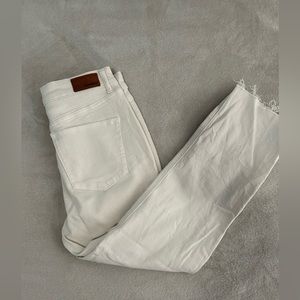 NWOT - Straight White Ankle Jeans with Rose Gold details